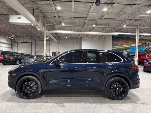 Used 2016 Porsche Cayenne image 5