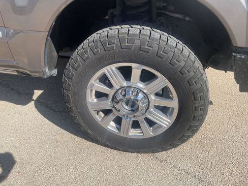 Used 2019 Ford F250 Limited w/ FX4 Off-Road Package AWD/4WD image 42