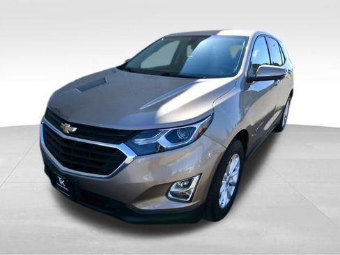 Used 2019 Chevrolet Equinox LT AWD/4WD image 2