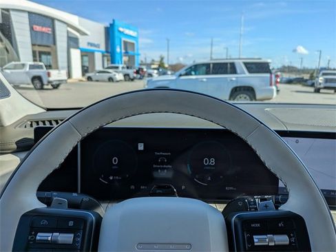 Used 2025 Hyundai Santa Fe Calligraphy image 32