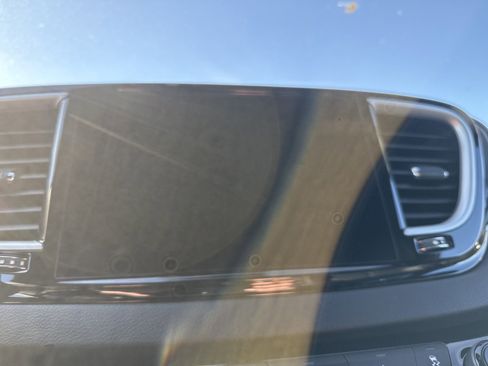 New 2026 Chrysler Voyager LX image 25