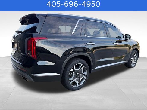 Used 2024 Hyundai Palisade SEL w/ Premium Package FWD image 6