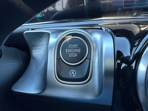 New 2026 Mercedes-Benz GLB 250 4MATIC image 36