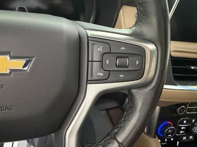Used 2024 Chevrolet Suburban Premier w/ Advanced Technology Package AWD/4WD image 17