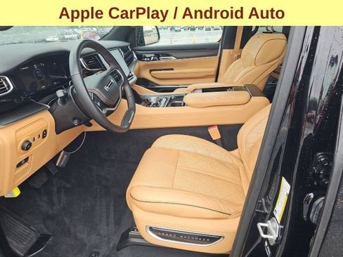 Used 2025 Jeep Grand Wagoneer Series III w/ Rear Seat Video Group 1 AWD/4WD image 10