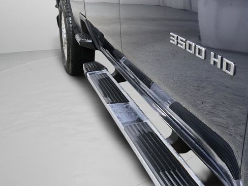 Used 2022 Chevrolet Silverado 3500 High Country w/ Z71 Off-Road Package image 34