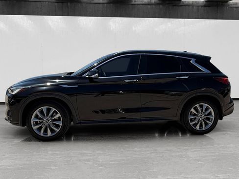 Used 2022 INFINITI QX50 Essential FWD image 2