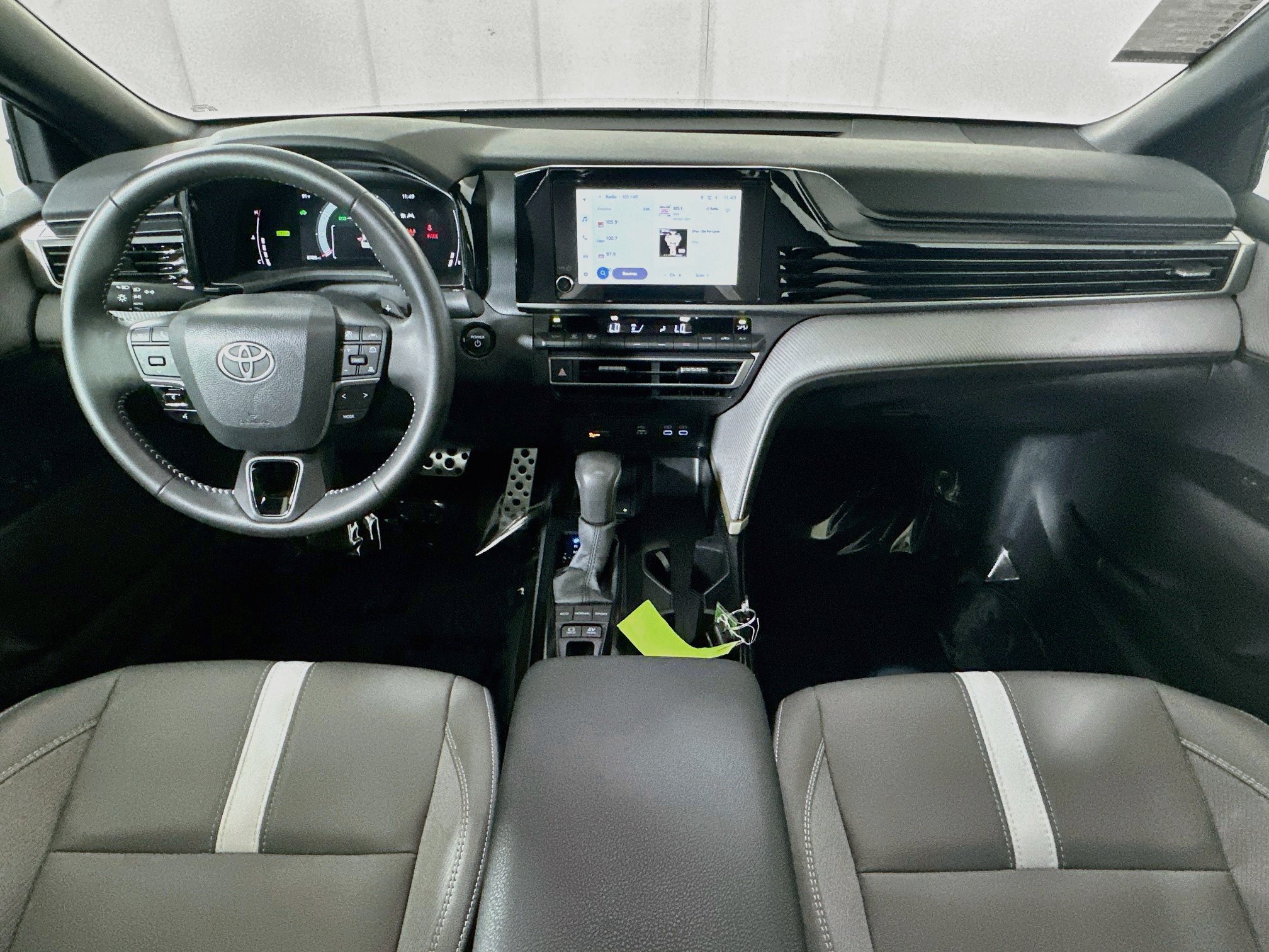 Certified 2026 Toyota Camry SE FWD image 27