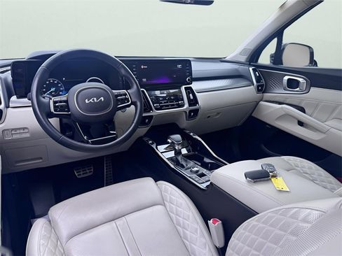 Used 2022 Kia Sorento SX image 11