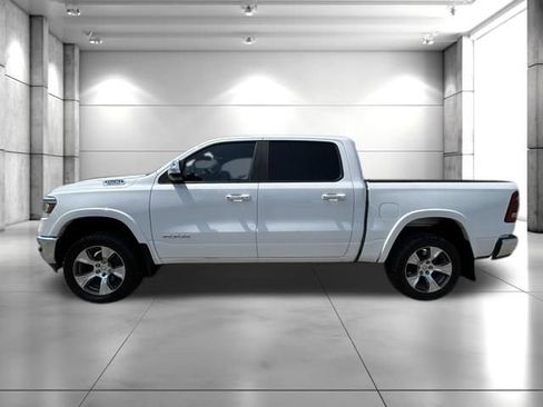 Used 2019 RAM 1500 Laramie AWD/4WD image 5
