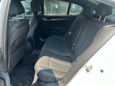 Used 2020 BMW 530i xDrive w/ Premium Package AWD/4WD image 8