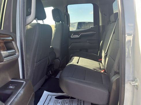 Used 2024 GMC Sierra 1500 Elevation image 12