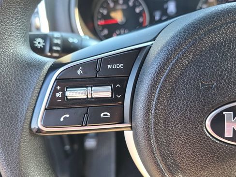 Used 2022 Kia Sportage LX FWD image 16