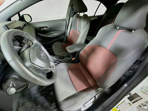 Used 2024 Toyota Corolla SE image 15