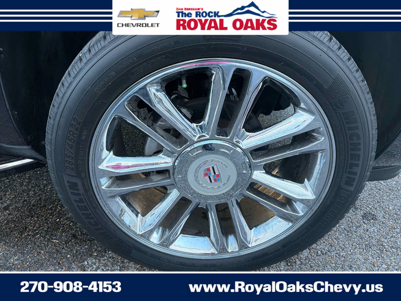 Used 2012 Cadillac Escalade Luxury AWD/4WD image 24