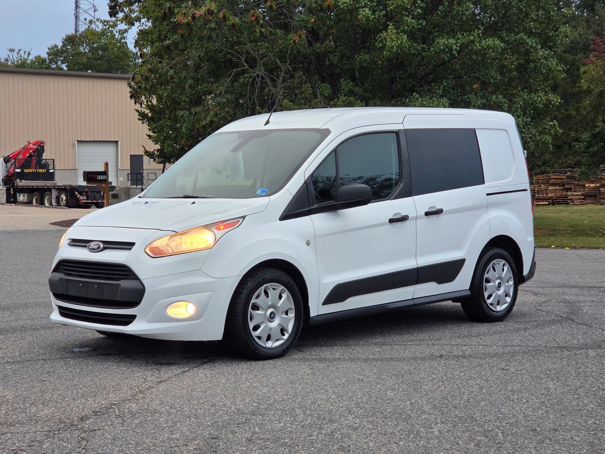 Used 2016 Ford Transit Connect XLT FWD image 2