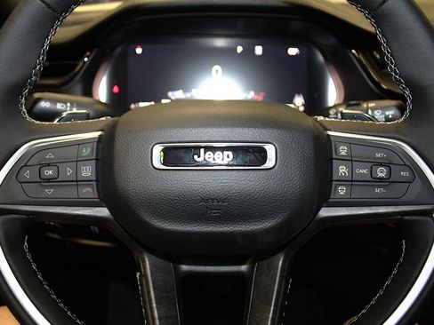 New 2026 Jeep Grand Cherokee Altitude AWD/4WD image 11