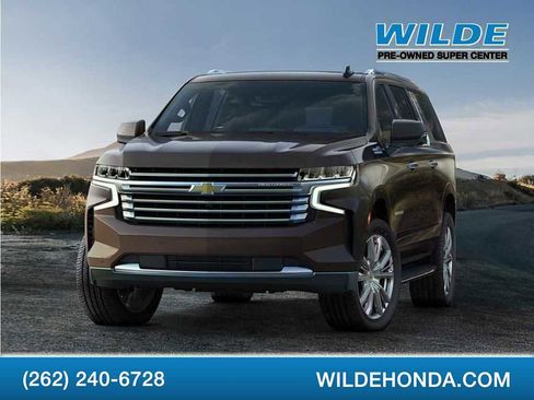 Used 2021 Chevrolet Suburban LT AWD/4WD image 1