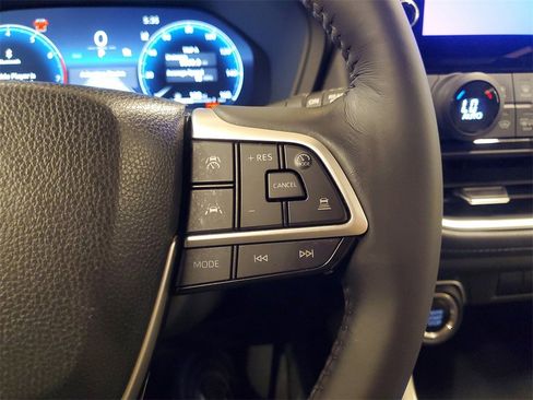 Certified 2024 Toyota Grand Highlander FWD image 23