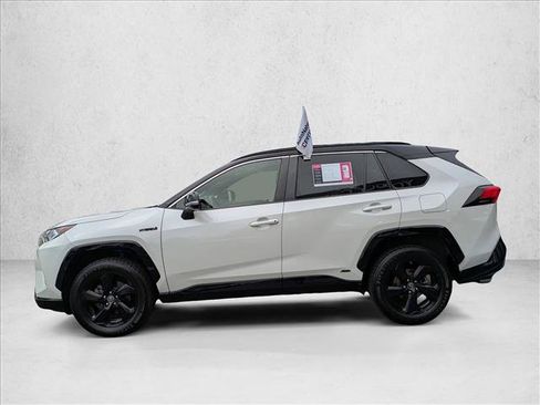 Used 2019 Toyota RAV4 XSE image 9