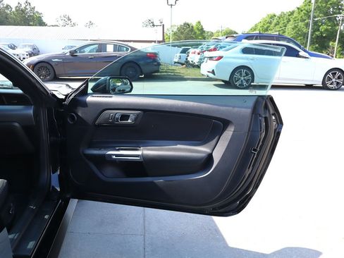 Used 2017 Ford Mustang GT w/ GT Performance Package RWD image 34