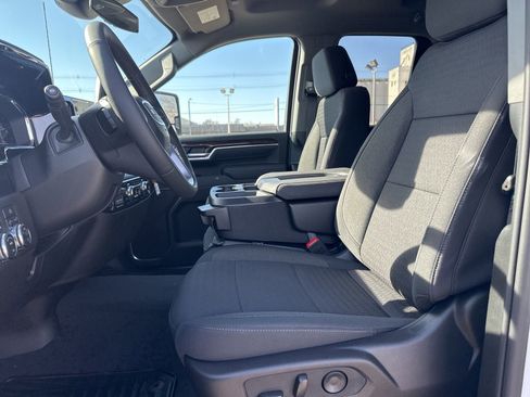New 2025 GMC Sierra 2500 SLE w/ SLE Value Package; image 23