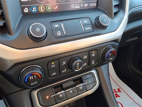 Used 2022 GMC Acadia Denali w/ Denali Technology Package image 19