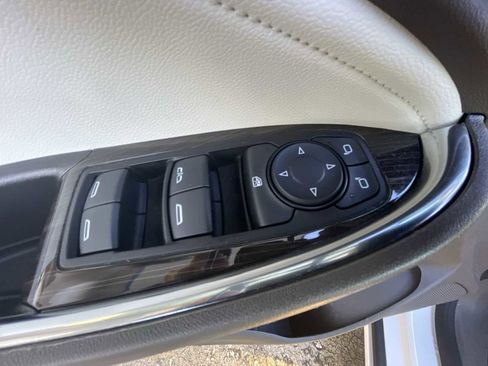 Used 2025 Chevrolet Malibu LT image 24