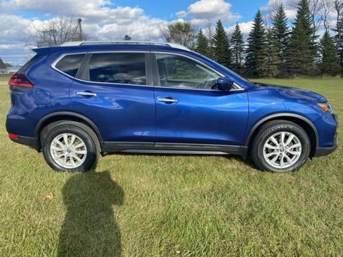 Used 2020 Nissan Rogue SV image 19