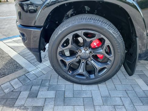 Used 2022 RAM 1500 Limited AWD/4WD image 12