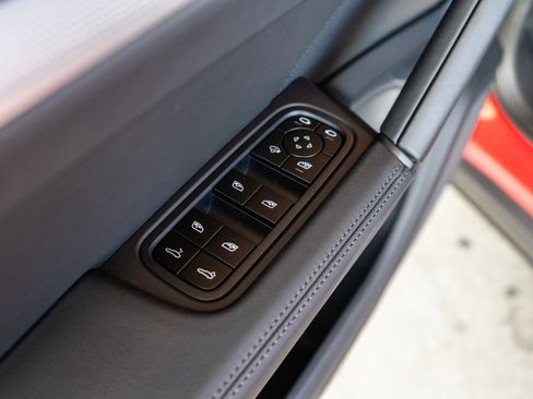 New 2026 Porsche Cayenne S image 31