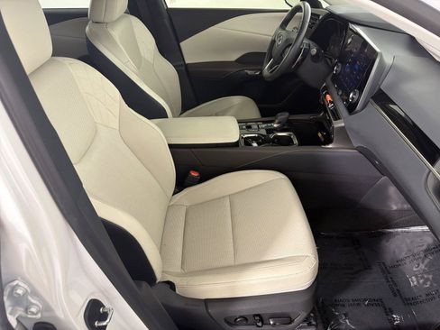 Used 2024 Lexus RX 350 FWD w/ Technology Package image 12