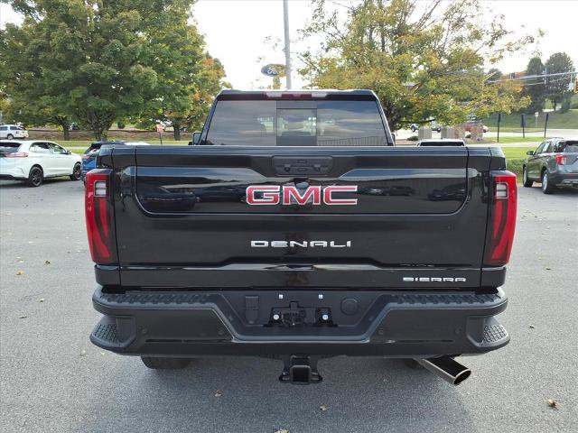 Used 2026 GMC Sierra 2500 Denali AWD/4WD image 4