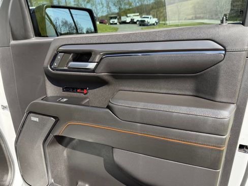 Used 2022 GMC Sierra 1500 AT4 w/ AT4 Premium Package AWD/4WD image 43