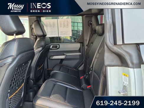 Used 2023 Ford Bronco Badlands w/ Sasquatch Package AWD/4WD image 15