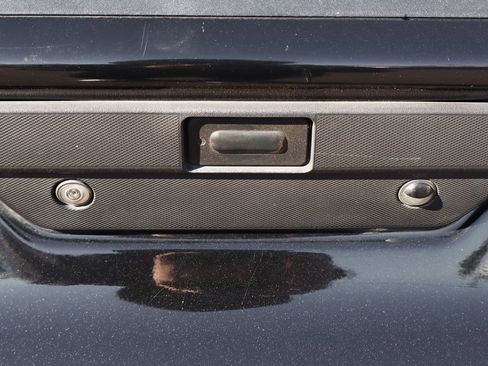 Used 2021 Chevrolet Silverado 1500 High Country w/ Technology Package image 46