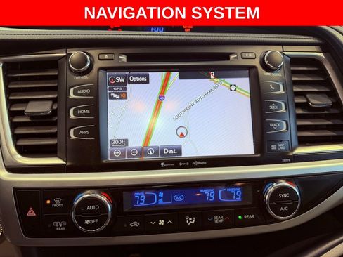 Used 2018 Toyota Highlander XLE image 13