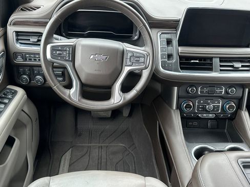 Used 2023 Chevrolet Suburban Z71 w/ Off-Road Capability Package image 15