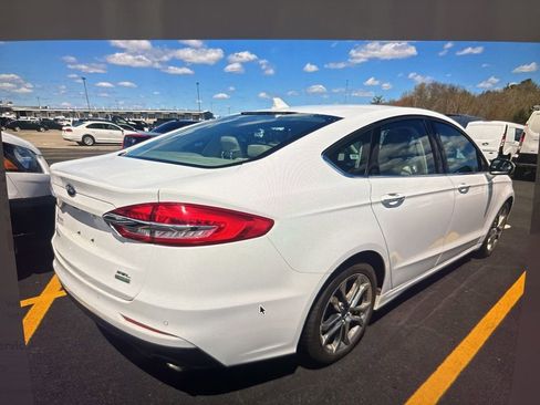 Used 2020 Ford Fusion SEL FWD image 3