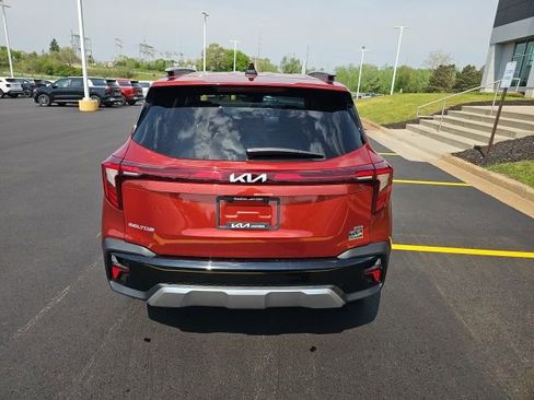 New 2026 Kia Seltos S AWD/4WD image 3