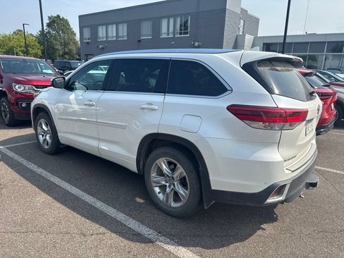 Used 2018 Toyota Highlander Limited AWD/4WD image 31