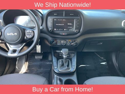 Used 2025 Kia Soul FWD image 11