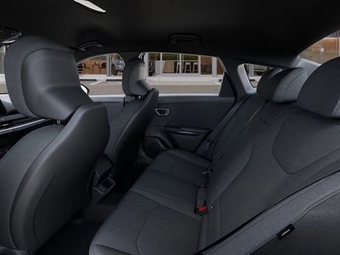 New 2026 Kia K4 LXS image 19