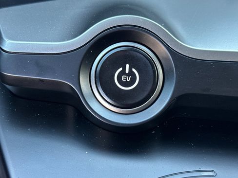 Used 2025 Kia EV6 Light image 35