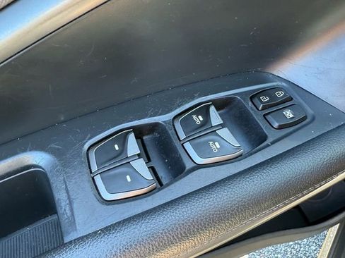 Used 2017 Hyundai Santa Fe Sport image 37