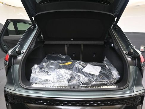 New 2026 Audi Q3 quattro 2.0T AWD/4WD image 17