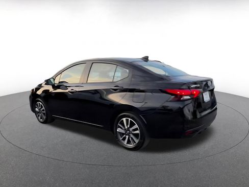 Used 2025 Nissan Versa SV image 10