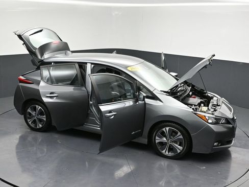 Used 2019 Nissan Leaf SV w/ SV Technology Package image 30