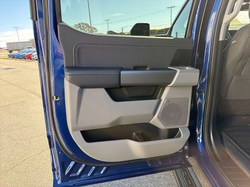 New 2026 Ford F250 XLT w/ XLT Premium Package AWD/4WD image 16