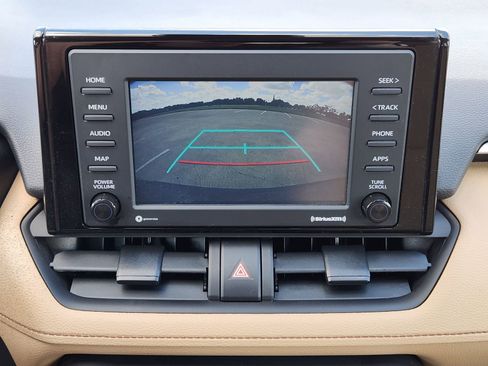 Used 2022 Toyota RAV4 LE image 25